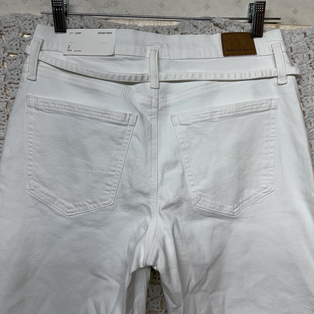 American Eagle Bermuda Denim Shorts Women Sz 2 White Stretch Pockets Button - Picture 11 of 14
